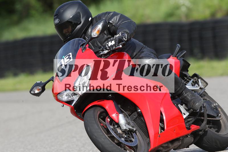 /Archiv-2025/10 23.04.2025 Cornu Master School ADR/gruen-vert/13